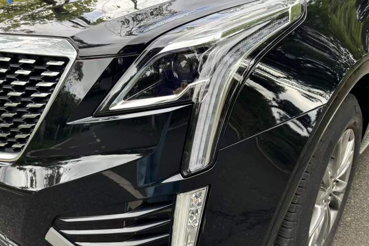 Used Cadillac XT5 2020 28T Luxury Version Left Front Headlight