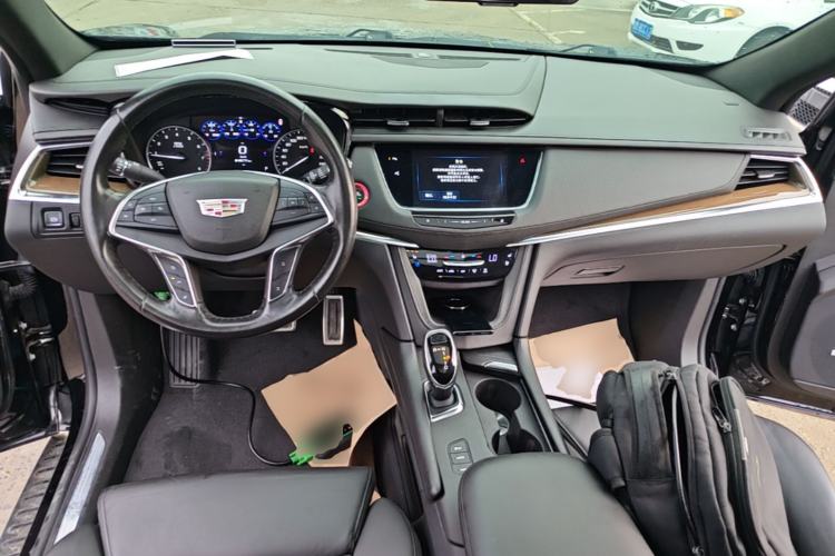 Used Cadillac XT5 2016 28T Four-Wheel-Drive Leading Model Center Console
