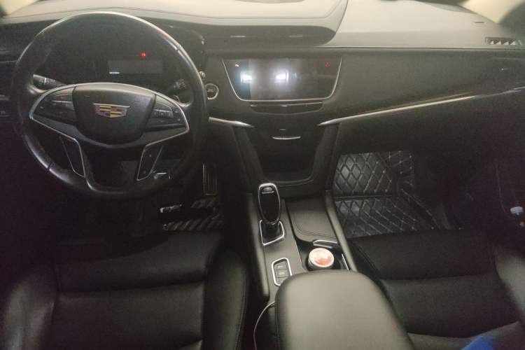 Used Cadillac XT5 2016 28T Four-Wheel Drive Luxury Model Center Console