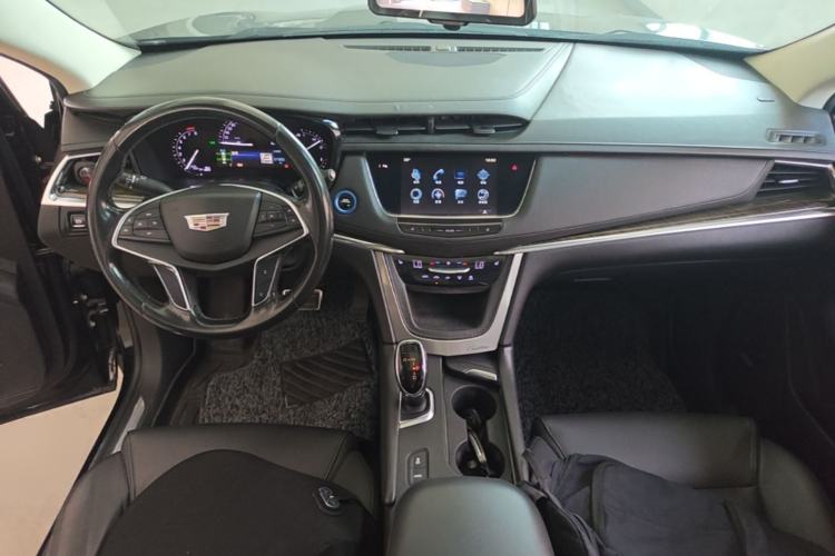 Used Cadillac XT5 2016 25T Luxury Model Center Console