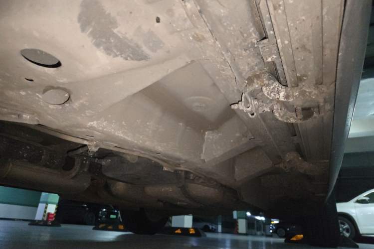 Used Cadillac XT5 2016 28T Four-Wheel Drive Tech Version Chassis Front Left