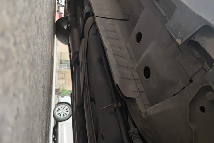 Used Cadillac XT5 2016 25T Luxury Model Chassis Rear Left