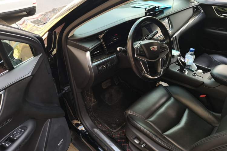 Used Cadillac XT5 2016 25T Luxury Model Driver Seat