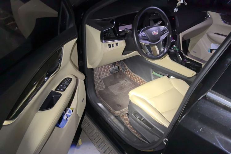 Used Cadillac XT5 2016 25T Tech Edition Driver Seat