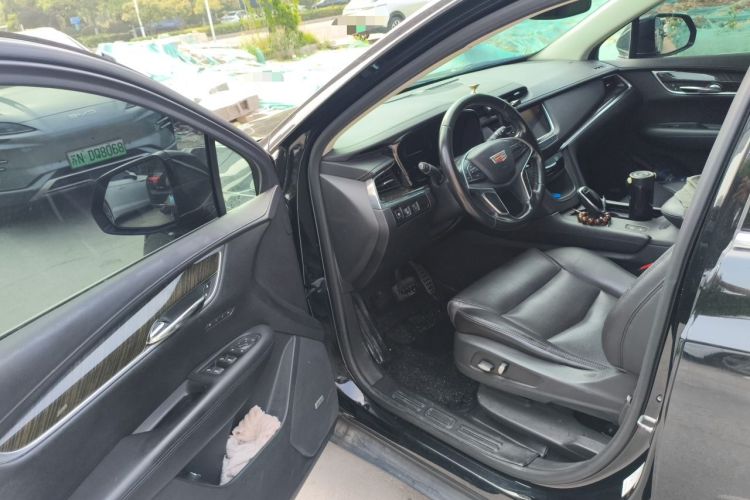 Used Cadillac XT5 2016 25T Luxury Model Driver Seat