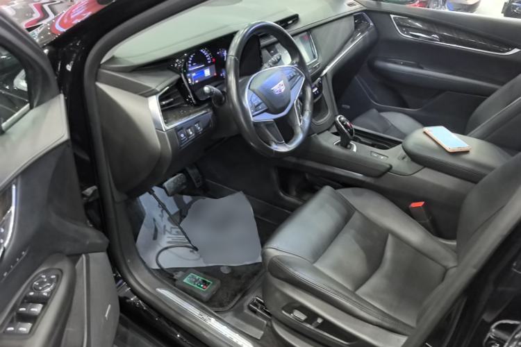 Used Cadillac XT5 2016 25T Luxury Model Driver Seat