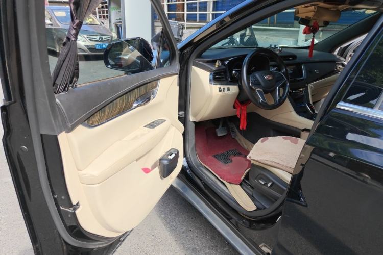 Used Cadillac XT5 2016 25T Tech Edition Driver Seat