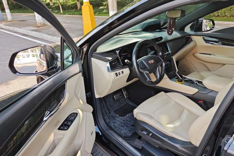 Used Cadillac XT5 2016 28T Four-Wheel Drive Tech Version Driver Seat