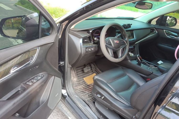 Used Cadillac XT5 2016 25T Luxury Model Driver Seat