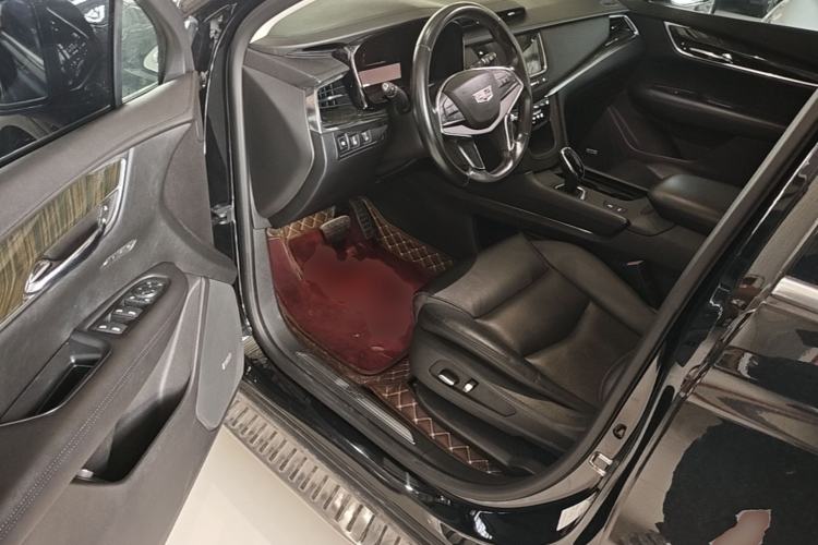 Used Cadillac XT5 2016 25T Luxury Model Driver Seat