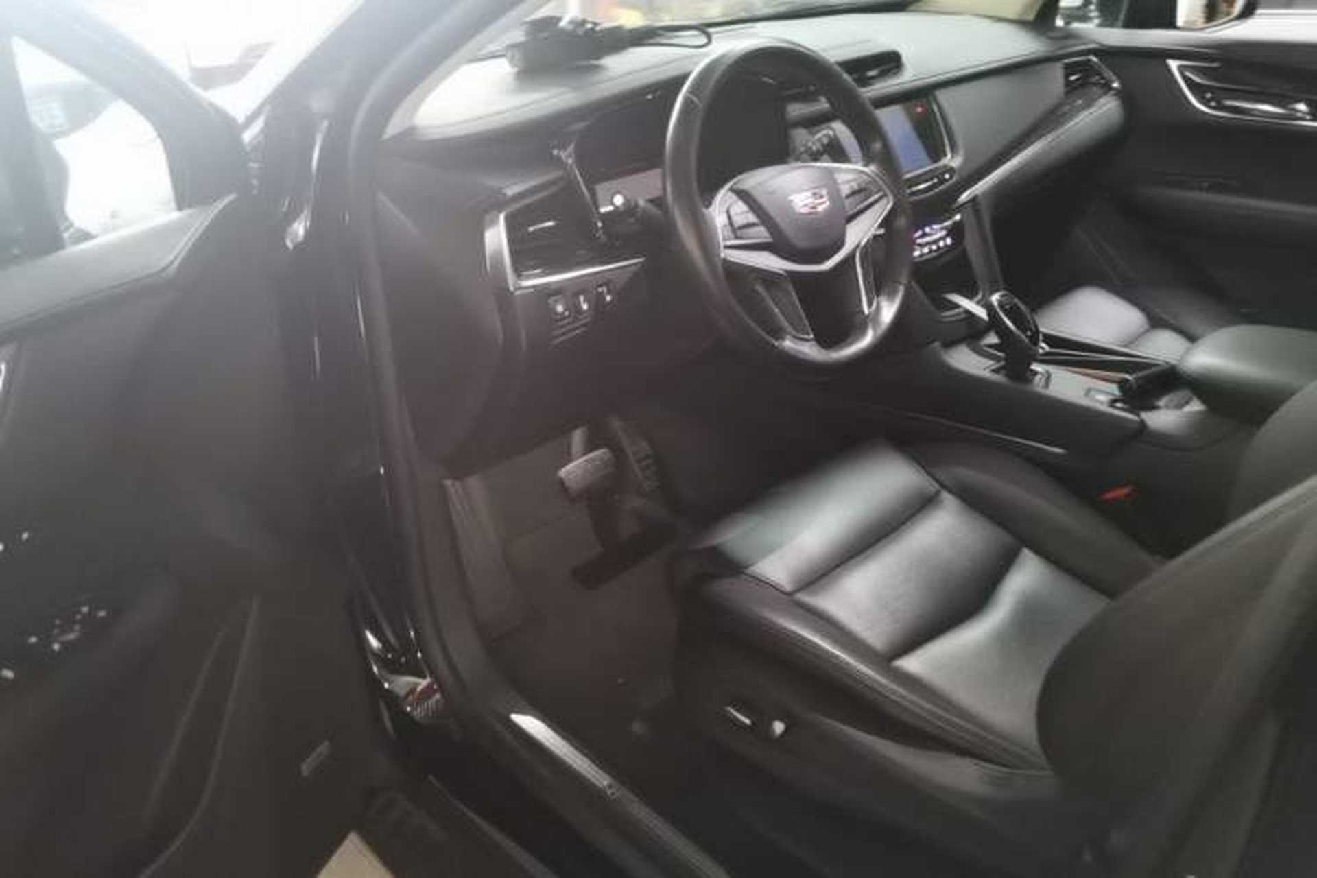 Used Cadillac XT5 2016 25T Luxury Model Driver Seat