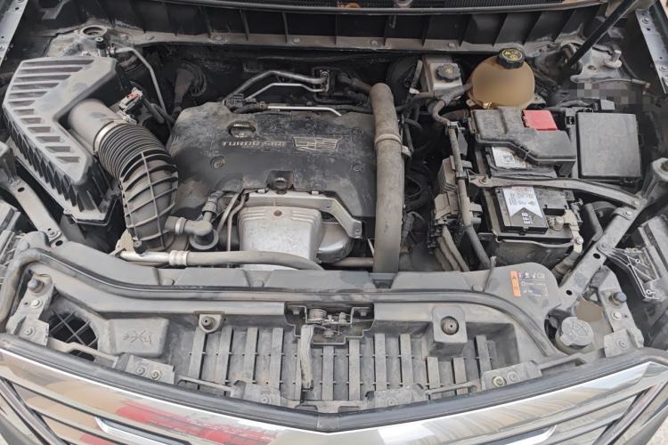 Used Cadillac XT5 2016 25T Luxury Model Engine Bay