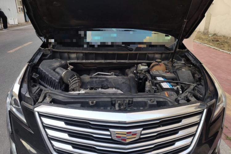 Used Cadillac XT5 2016 25T Luxury Model Engine Bay