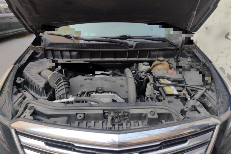 Used Cadillac XT5 2016 25T Tech Edition Engine Bay