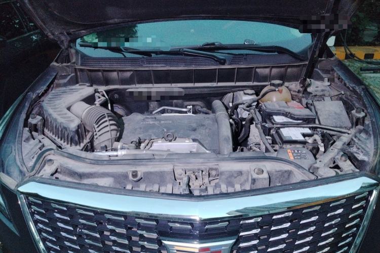 Used Cadillac XT5 2016 25T Luxury Model Engine Bay