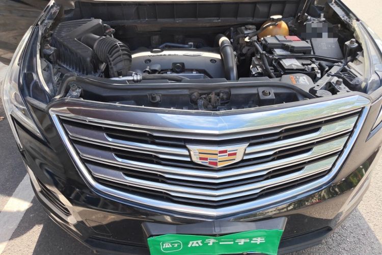 Used Cadillac XT5 2016 25T Tech Edition Engine Bay
