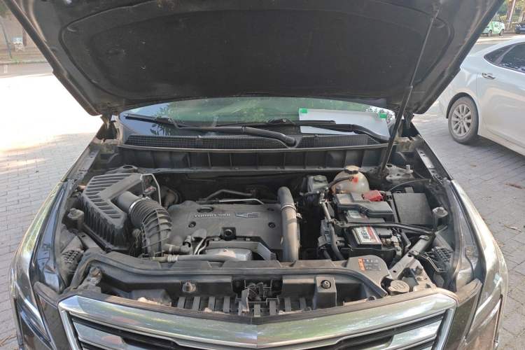 Used Cadillac XT5 2016 28T Four-Wheel Drive Luxury Model Engine Bay