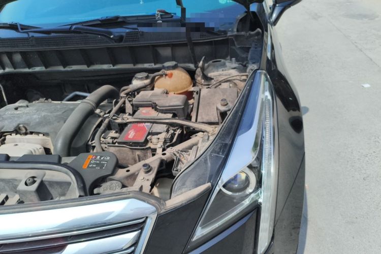 Used Cadillac XT5 2016 25T Luxury Model Engine Bay Left
