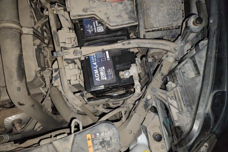 Used Cadillac XT5 2016 25T Luxury Model Engine Bay Left