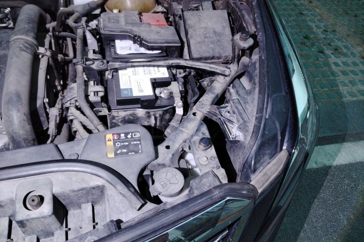 Used Cadillac XT5 2016 25T Luxury Model Engine Bay Left