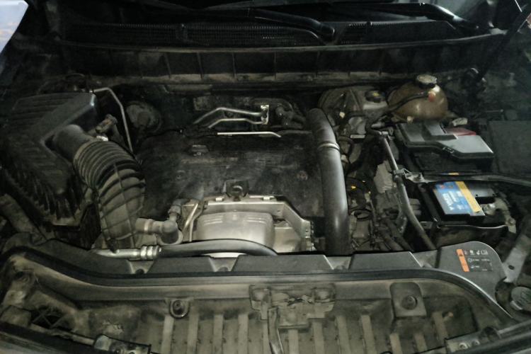 Used Cadillac XT5 2016 25T Luxury Model Engine Bay