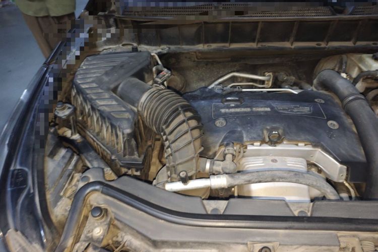Used Cadillac XT5 2016 25T Tech Edition Engine Bay Right