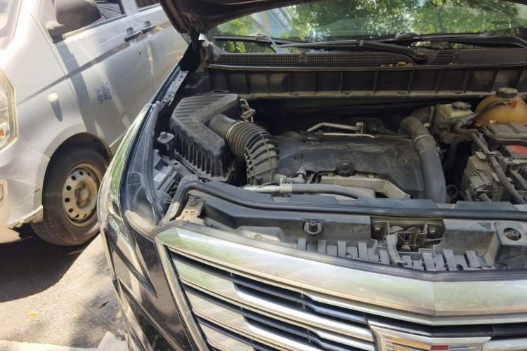 Used Cadillac XT5 2016 25T Luxury Model Engine Bay Right