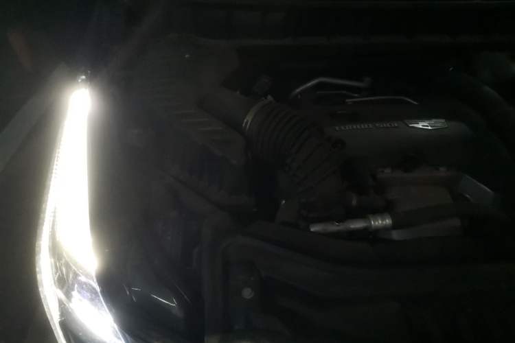 Used Cadillac XT5 2016 28T Four-Wheel-Drive Leading Model Engine Bay Right
