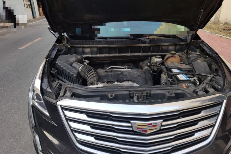 Used Cadillac XT5 2016 25T Luxury Model Engine Bay Right