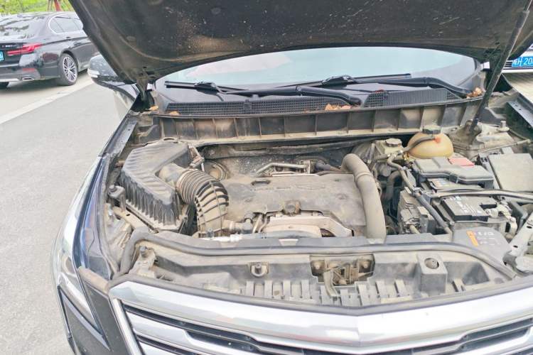 Used Cadillac XT5 2016 25T Tech Edition Engine Bay Right