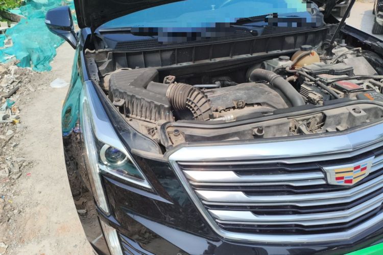 Used Cadillac XT5 2016 25T Luxury Model Engine Bay Right