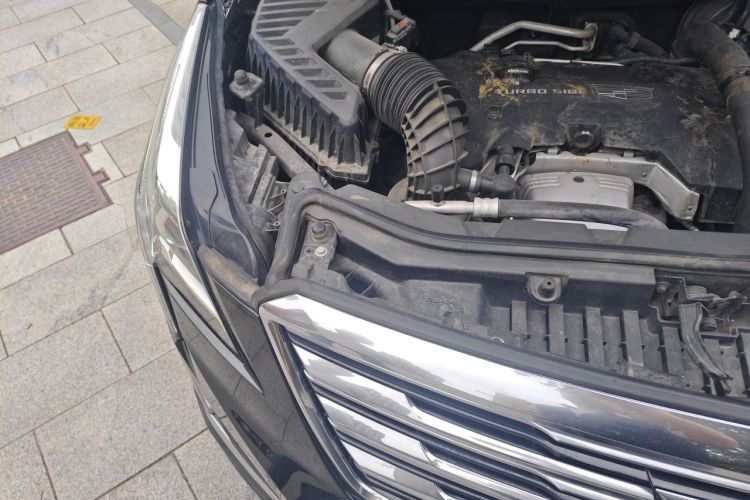 Used Cadillac XT5 2016 25T Luxury Model Engine Bay Right