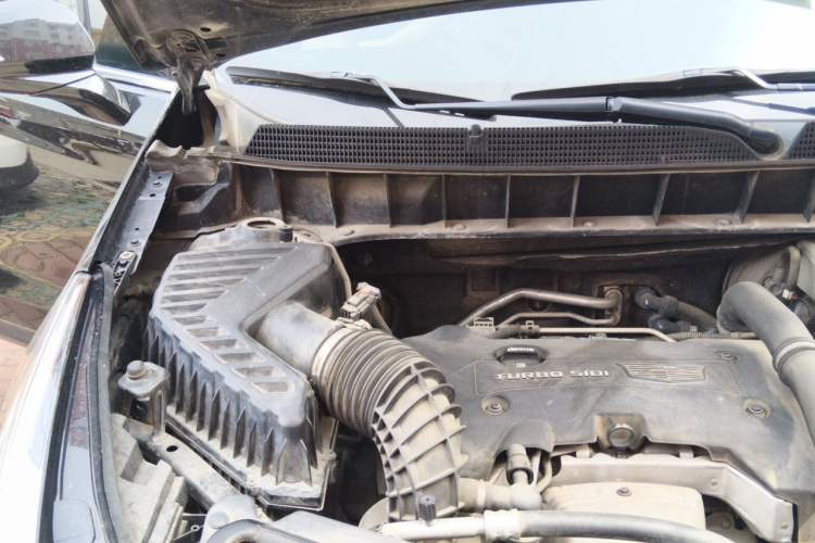 Used Cadillac XT5 2016 28T Four-Wheel Drive Tech Version Engine Bay Right