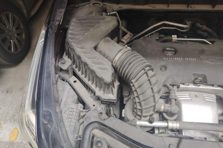 Used Cadillac XT5 2016 28T Four-Wheel Drive Luxury Model Engine Bay Right