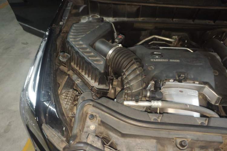 Used Cadillac XT5 2016 28T Four-Wheel-Drive Leading Model Engine Bay Right