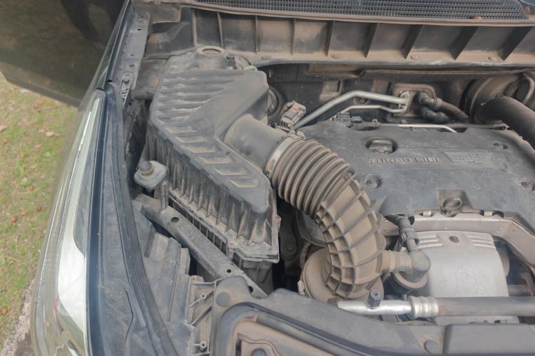 Used Cadillac XT5 2016 25T Tech Edition Engine Bay Right