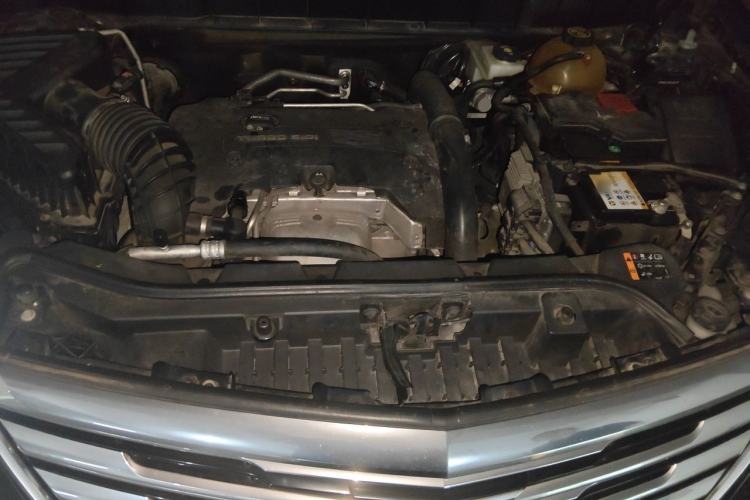 Used Cadillac XT5 2016 25T Luxury Model Engine Bay