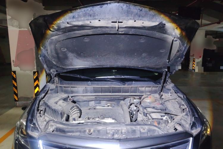 Used Cadillac XT5 2016 25T Luxury Model Engine Bay