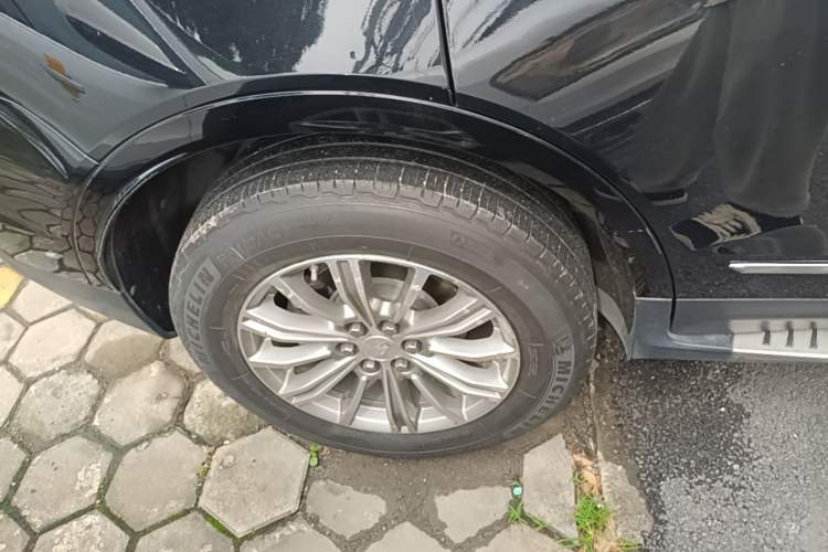 Used Cadillac XT5 2016 25T Luxury Model Exterior 3