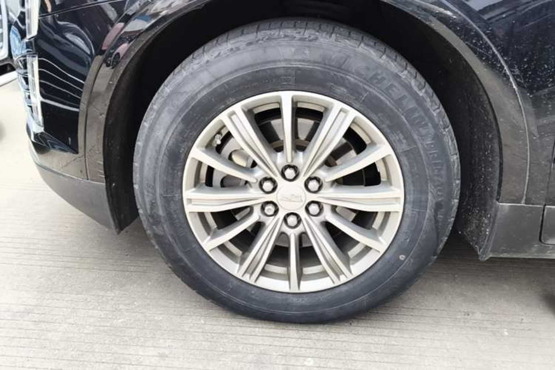 Used Cadillac XT5 2016 25T Luxury Model Exterior 4