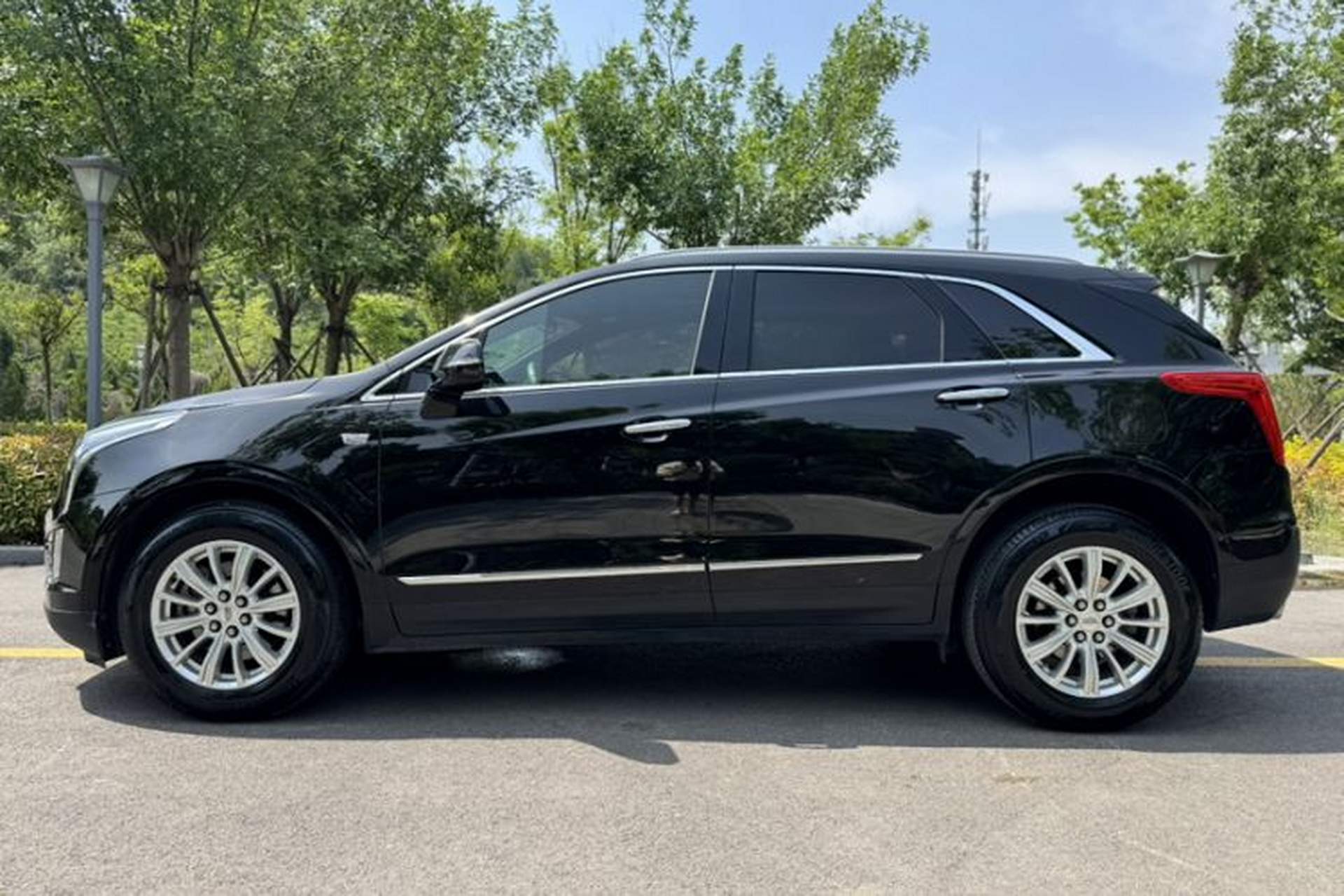 Used Cadillac XT5 2016 25T Tech Edition Exterior 7