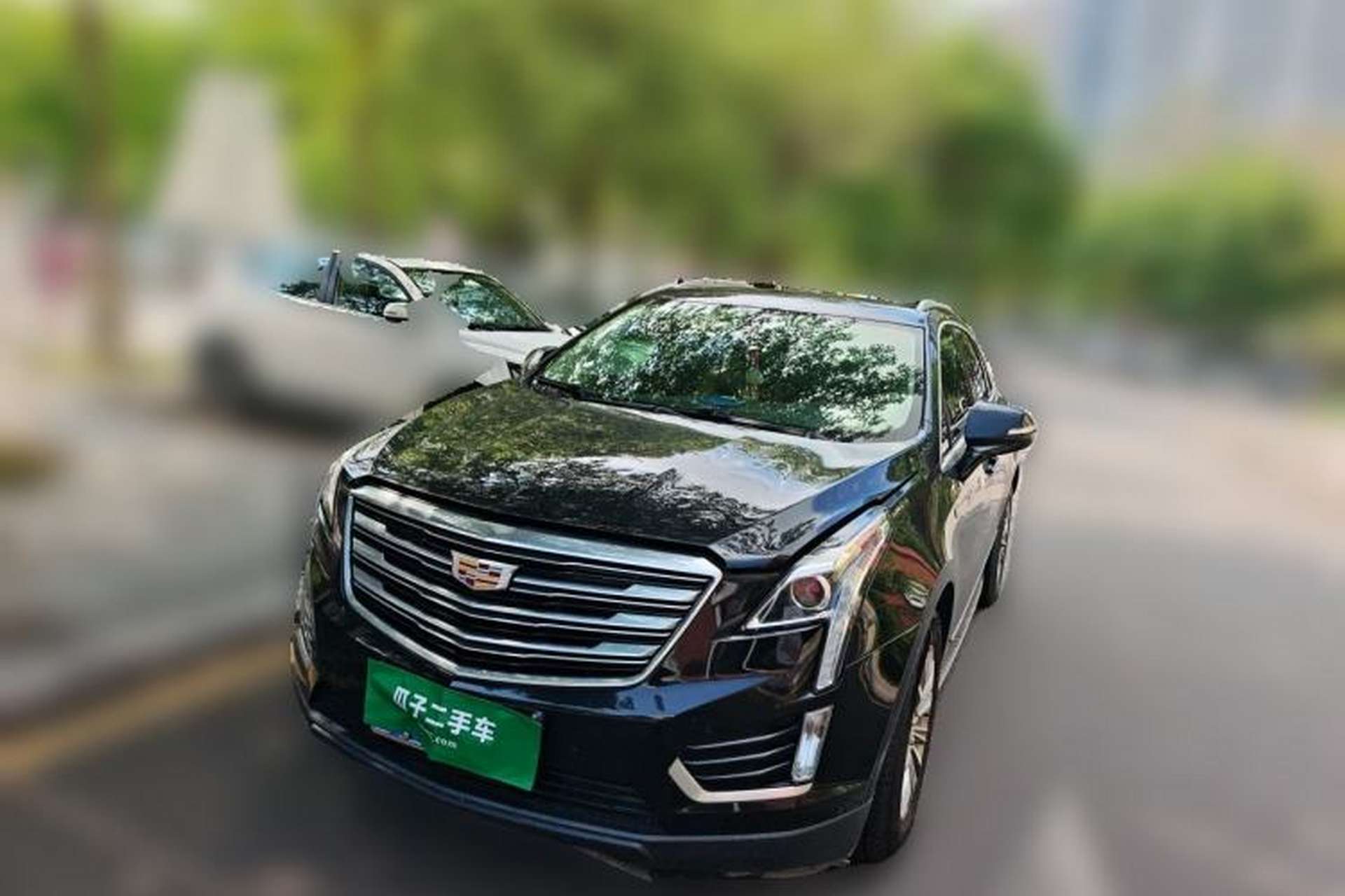 Used Cadillac XT5 2016 25T Luxury Model Front Left 45 Deg