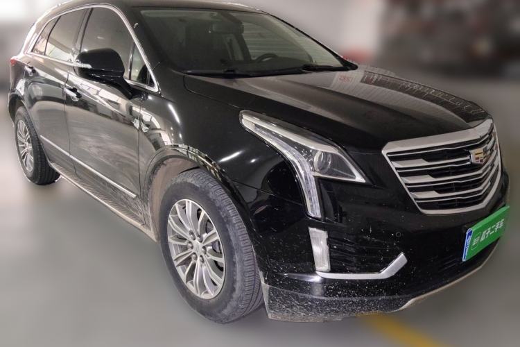 Used Cadillac XT5 2016 25T Luxury Model Front Right 45 Deg