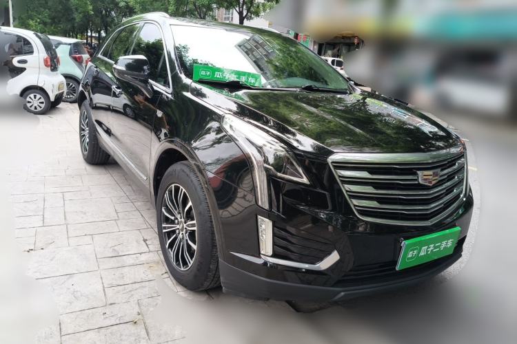 Used Cadillac XT5 2016 28T Four-Wheel Drive Luxury Model Front Right 45 Deg