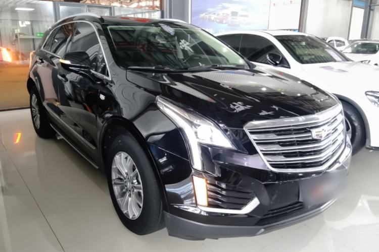 Used Cadillac XT5 2016 25T Luxury Model Front Right 45 Deg