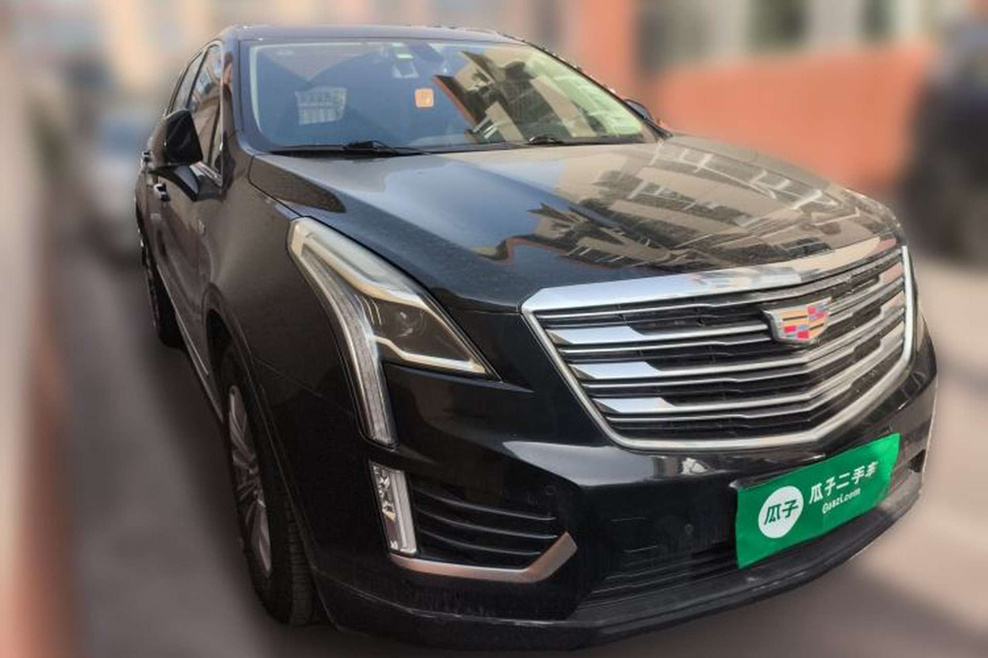 Used Cadillac XT5 2016 28T Four-Wheel Drive Luxury Model Front Right 45 Deg