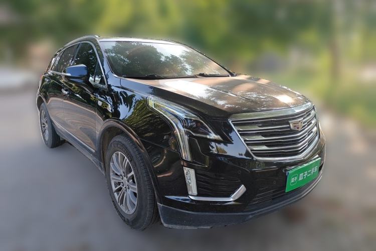 Used Cadillac XT5 2016 28T Four-Wheel Drive Luxury Model Front Right 45 Deg