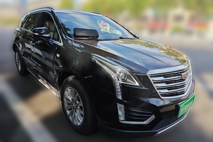 Used Cadillac XT5 2016 28T Four-Wheel Drive Tech Version Front Right 45 Deg