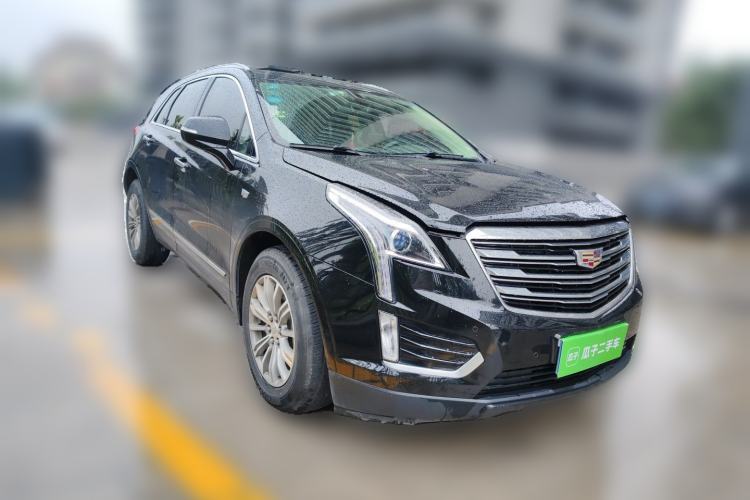 Used Cadillac XT5 2016 25T Luxury Model Front Right 45 Deg