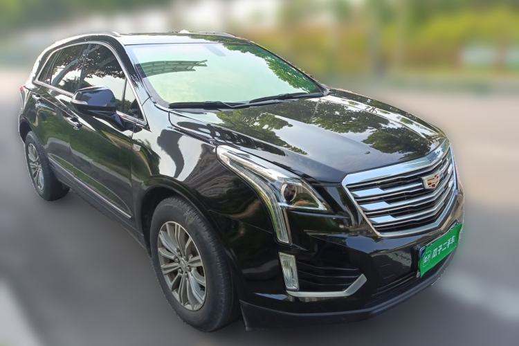 Used Cadillac XT5 2016 25T Luxury Model Front Right 45 Deg